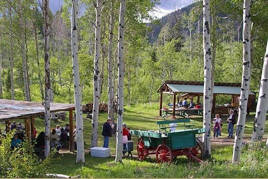 Parade Rest Ranch West Yellowstone Extérieur photo