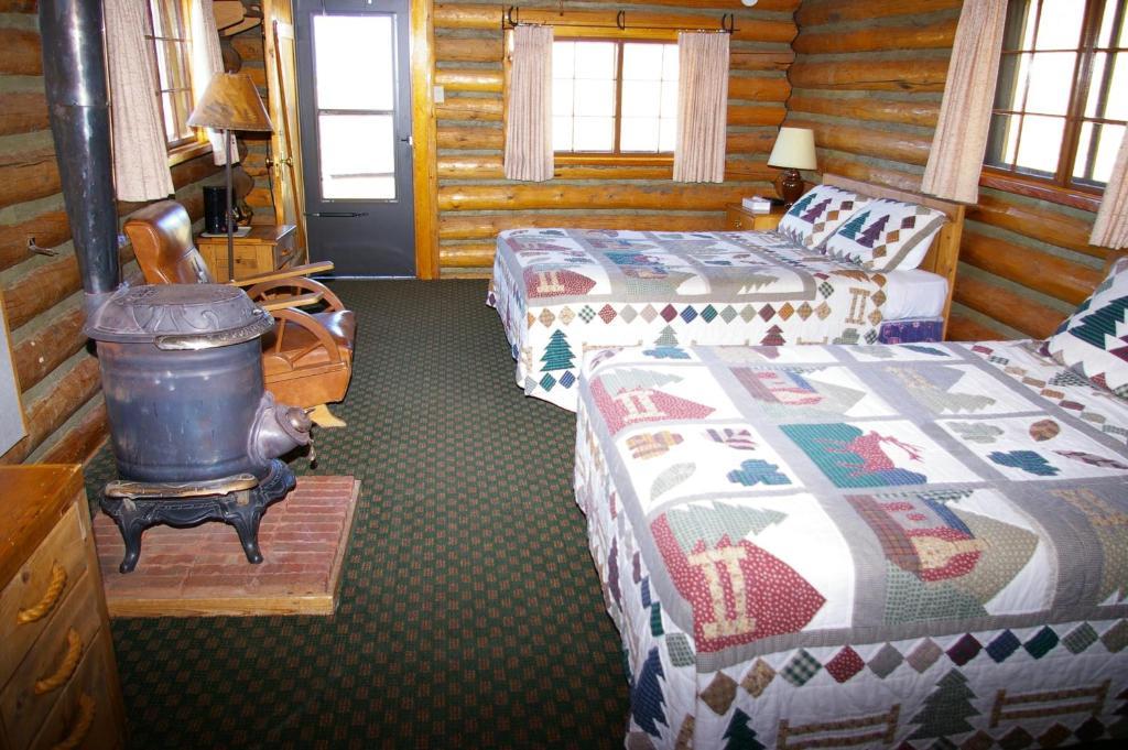 Parade Rest Ranch West Yellowstone Chambre photo