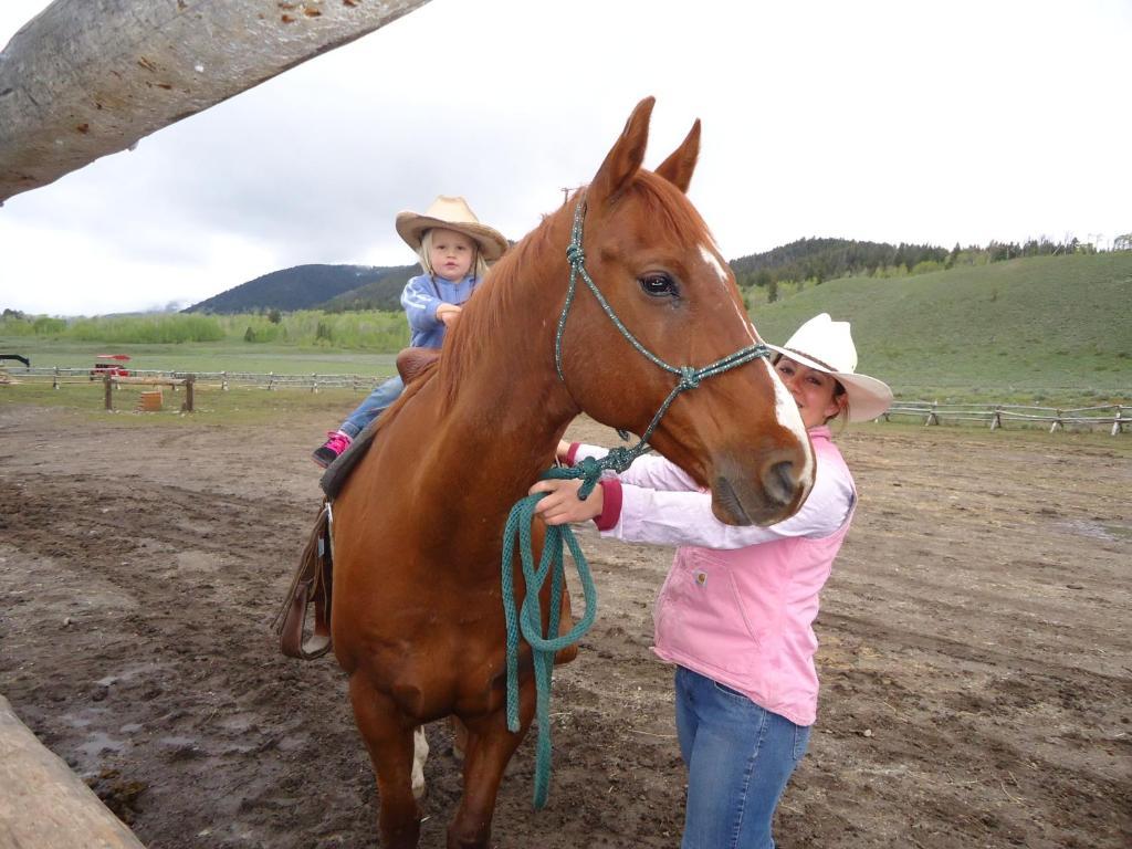 Parade Rest Ranch West Yellowstone Extérieur photo